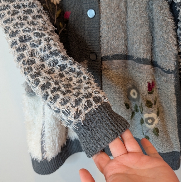 Vintage Jaguar Patchwork Knit Cardigan Floral Textured Grandma Core S / M - Picture 5 of 11